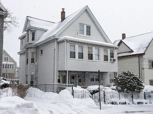 37 Argyle St, Everett, MA 02149