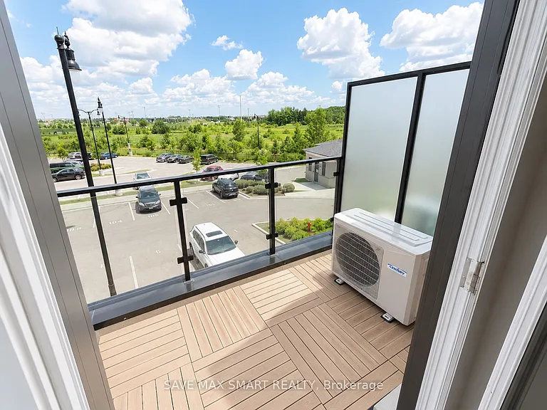 165 Veterans Dr #15 — Photo 11