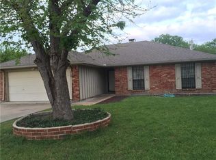 316 N Forest Crest Dr, Garland, TX 75042