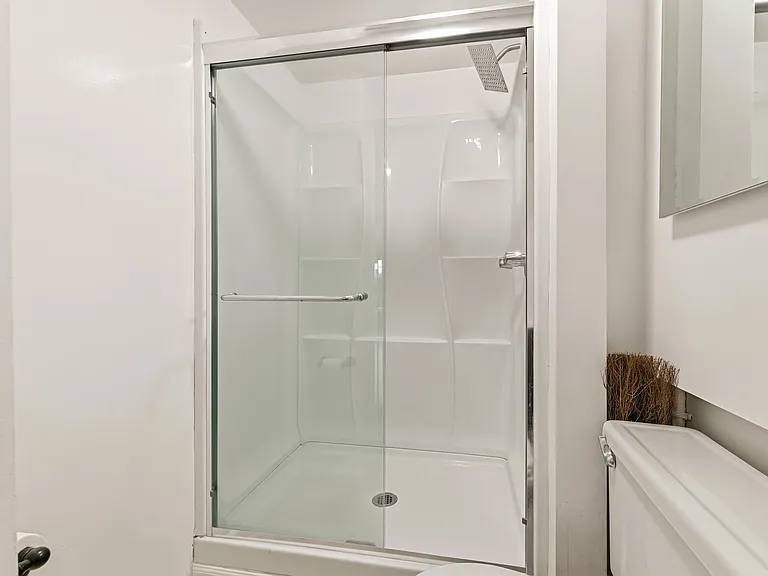 Gladiola Dr — Photo 20