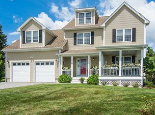 15 Southern View Dr, Narragansett, RI 02882