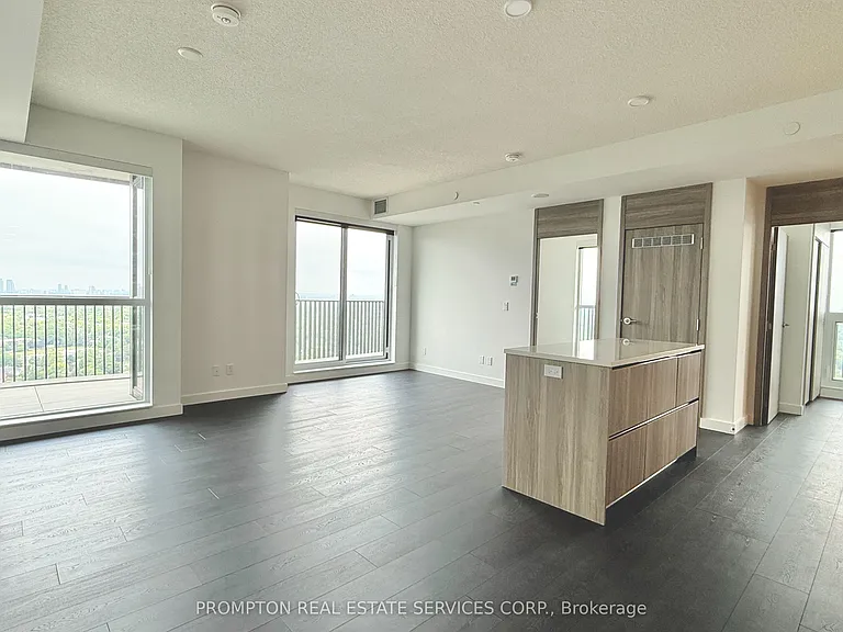 18 Esther Shiner Blvd #3503 — Photo 11