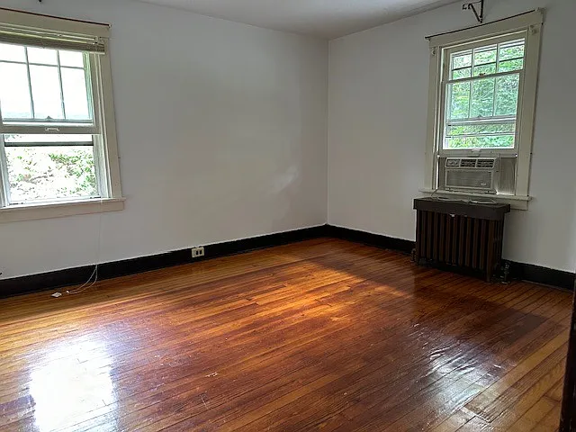 114 Gordon St — Photo 7