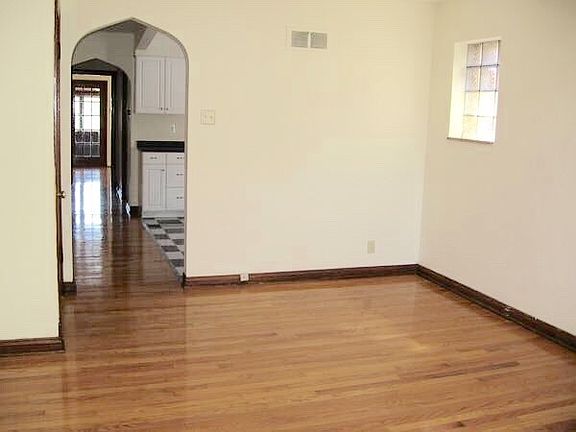 5th image of 4980 Miami St #A