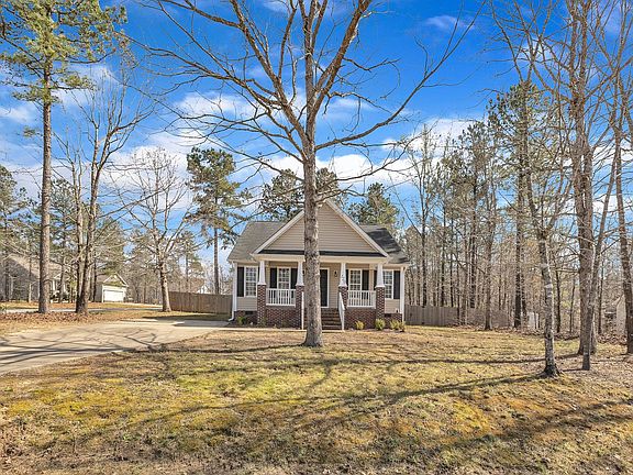 5th image of 120 Saddletree Dr