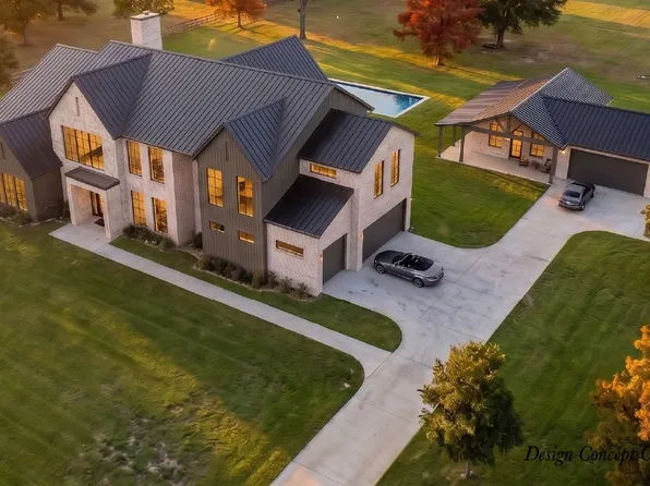 8459 Shady Grove Rd, North Richland Hills, TX 76182