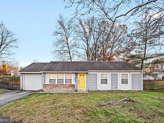 2nd image of 10209 New Orchard Dr
