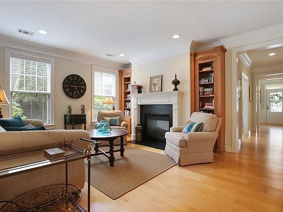 4th image of 3158 Scarlet Oak Ln