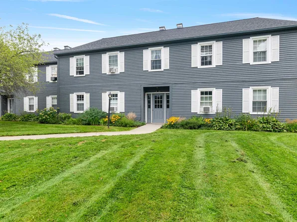 83 Twin Oaks Terrace, South Burlington, VT 05403