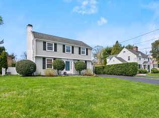 101 Smedley Rd, Fairfield, CT 06824