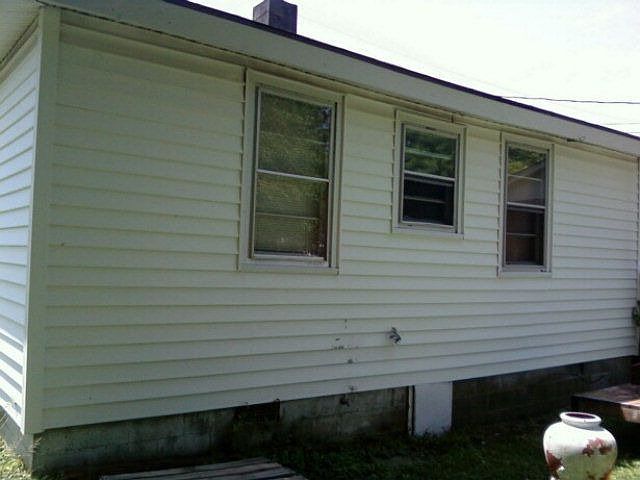 2nd image of 604 Factory St