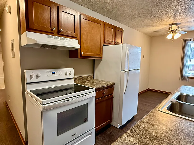 Edgerton Highlands Apartments — Photo 45