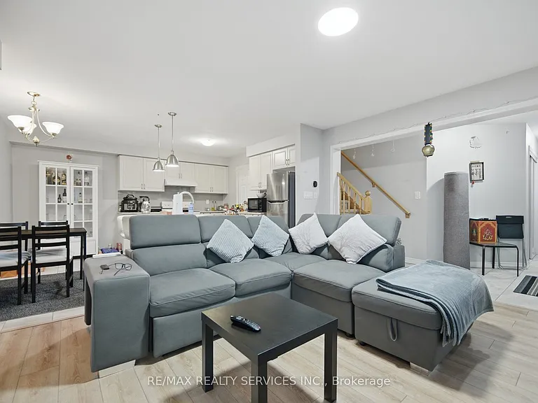 75 Benhurst Cres #UPPER — Photo 15