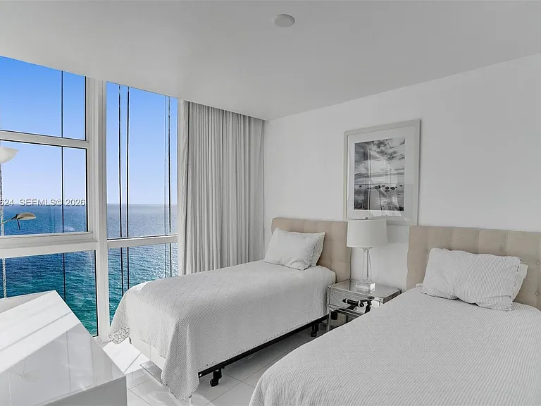 18201 Collins Ave #4108 — Photo 27