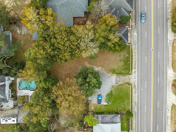 2nd image of 1909 E Cervantes St
