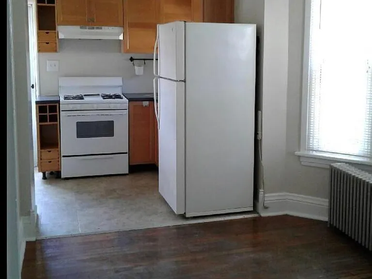 718 Bayridge Ave #2 — Photo 4