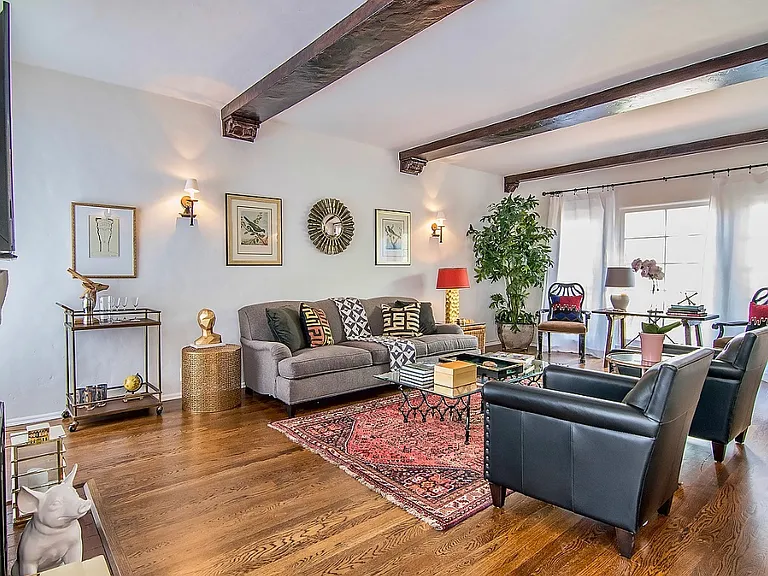1442 N Hayworth Ave #A — Photo 4
