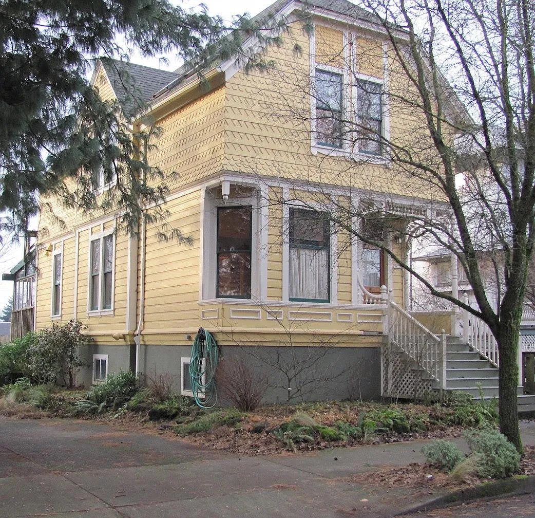 2 bed, 2.5 bath, 1685 sqft, $3,000 — Photo 1