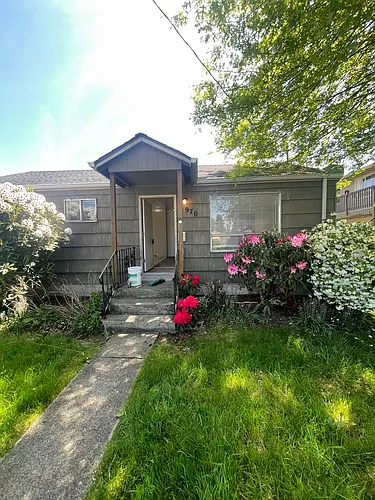 970 8th Ave Photo 1