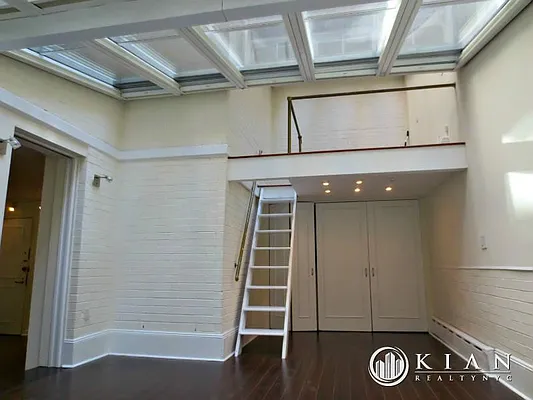 Sold by Kian Realty | media 4