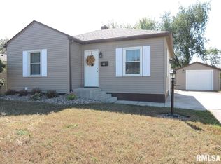 1012 Coolidge Ave, Pekin, IL 61554