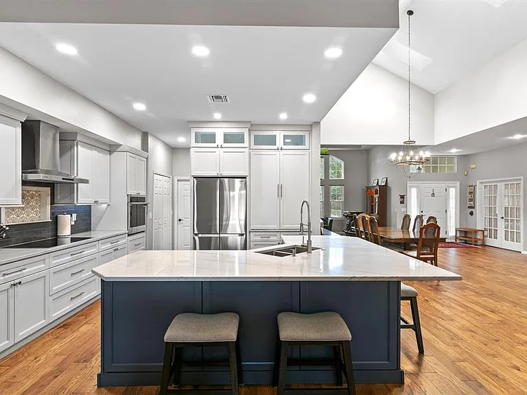 8412 Ridgebrook Cir — Photo 36