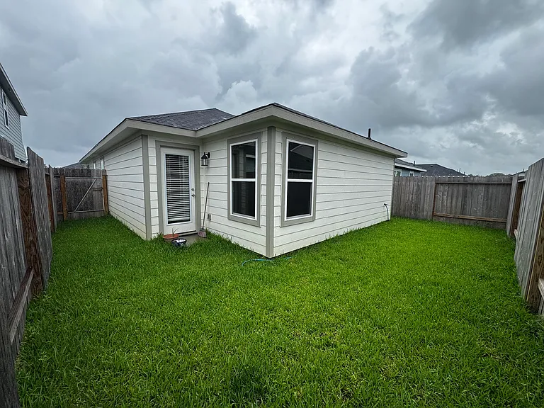 822 Stoney Point Ln — Photo 4