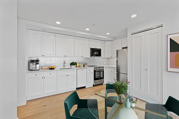 Rented by Modern Spaces | media 19