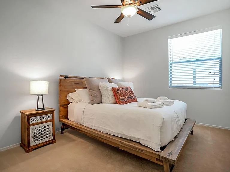 3109 W Via De Pedro Miguel — Photo 19