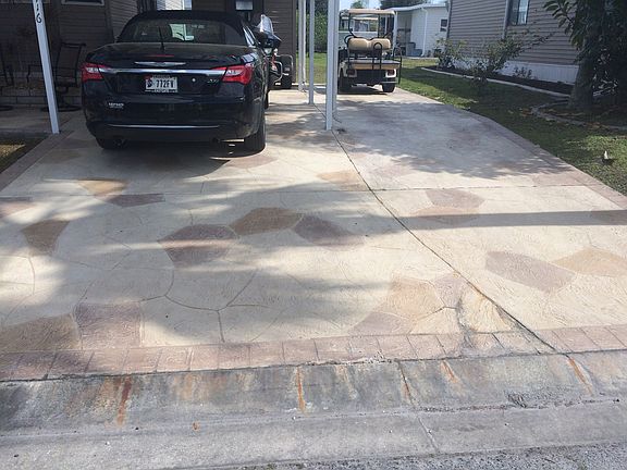 2nd image of 716 Riverview Cir