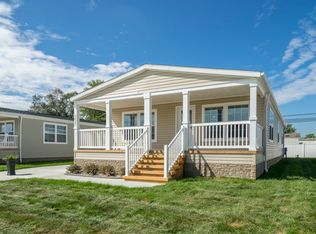 30031 Maplecrest Ct, Chesterfield, MI 48051