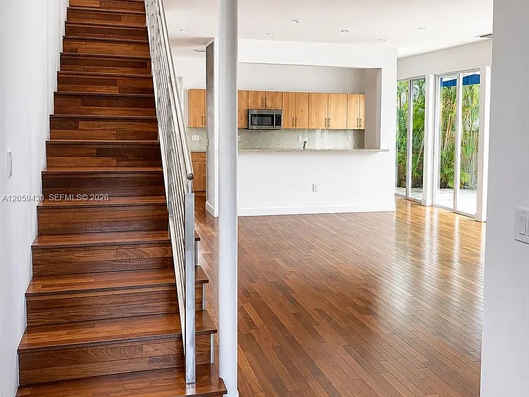 2954 Whitehead St — Photo 3