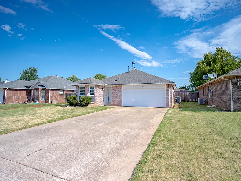 337 W Chantilly Way — Photo 21
