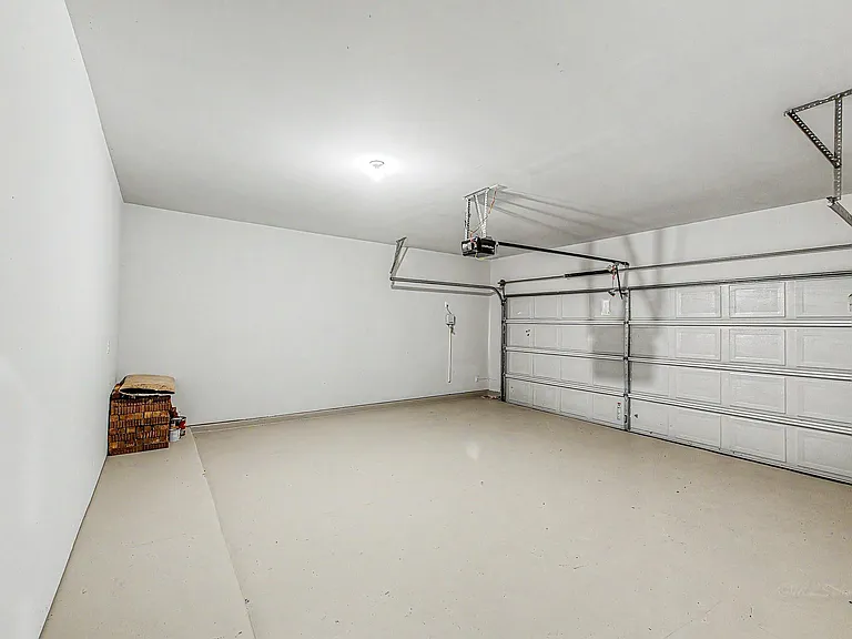 209 Cambria Green Ln — Photo 9