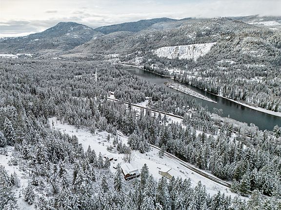 2nd image of 700 Eastside Rd