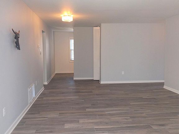 Living and dining combination