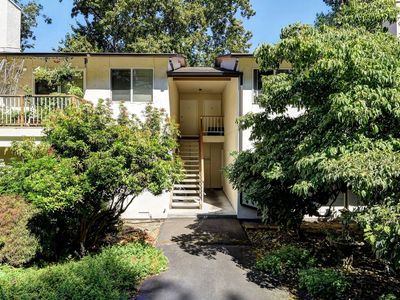 14144 74th Pl NE APT B, Kirkland, WA, 98034