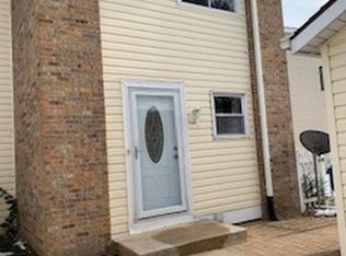 1121 Willow Ave, Bellevue, NE 68005