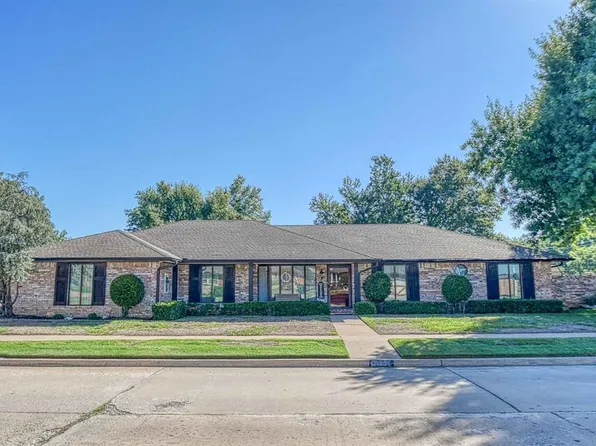 10400 S Ranchwood Manor Dr, Oklahoma City, OK 73139