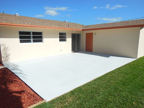 5th image of 710 SW 17th St