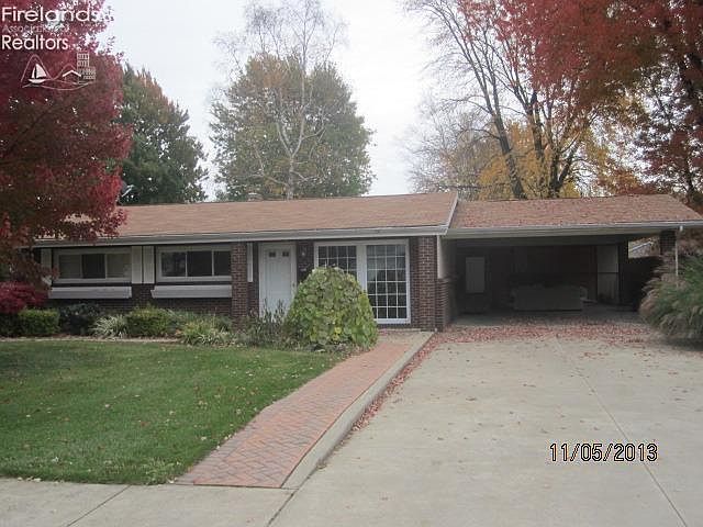 1st image of 202 Forest Hills Dr