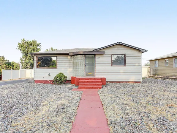 1325 7th St, Clarkston, WA 99403
