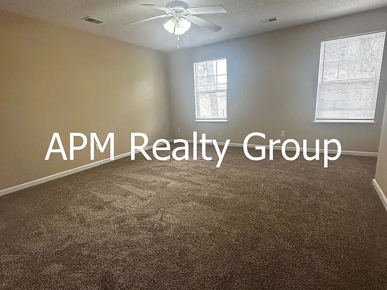 252 Bassett Loop — Photo 13