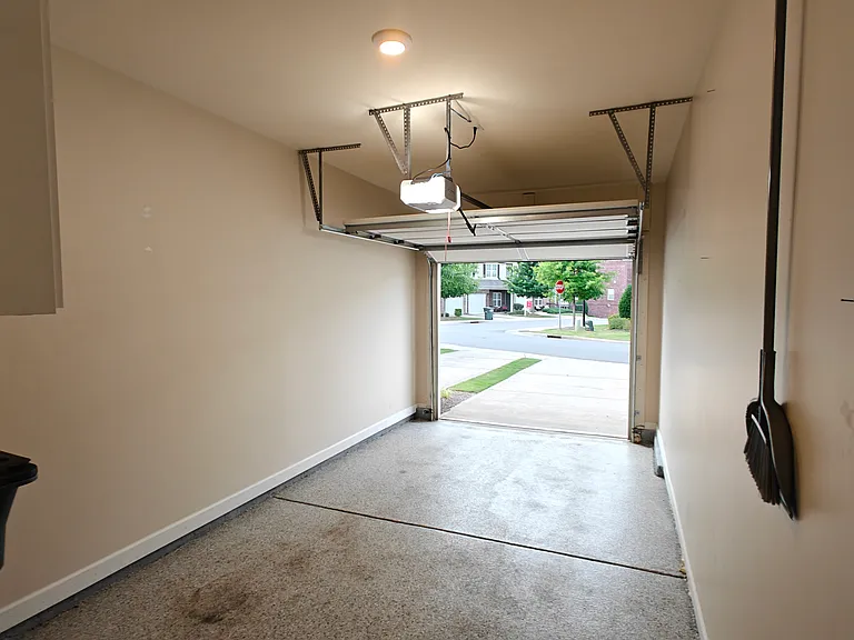 4708 Pepperstone Ln — Photo 24