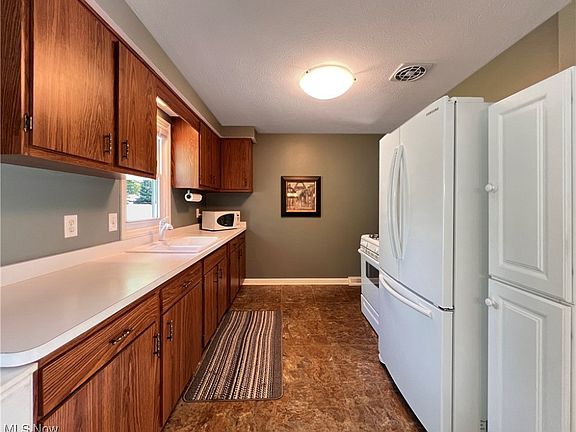 2nd image of 18183 Ash Dr