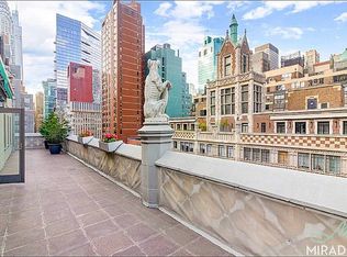 330 E 43rd St, New York, NY 10017
