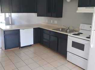 303 Kelly Ct #B, Champaign, IL 61821