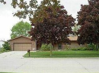 4324 Knuell St, Manitowoc, WI 54220