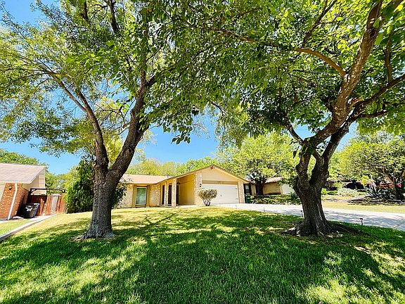 Front Yard - Street View