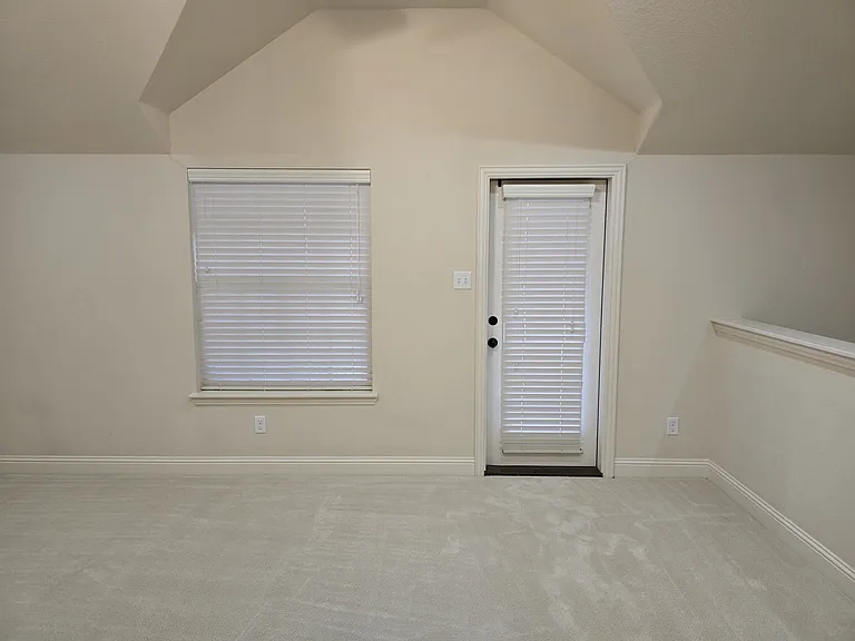 7924 Osborn Pkwy — Photo 31